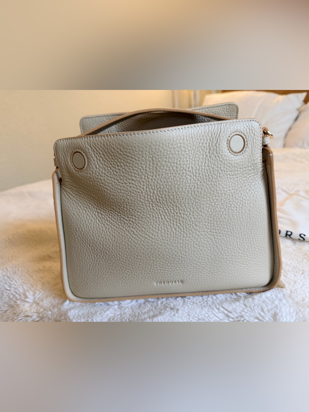 The Horse Clementine bag, Oat with gold hardware, Pebbled Leather Bag - Picture 8 of 9